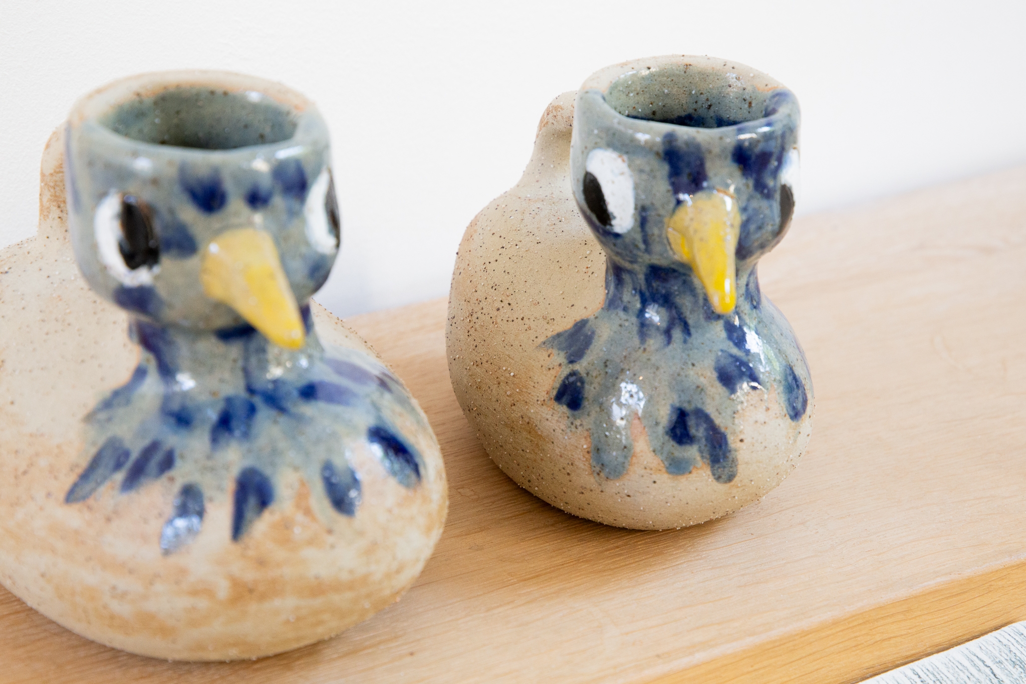 2 bird vases