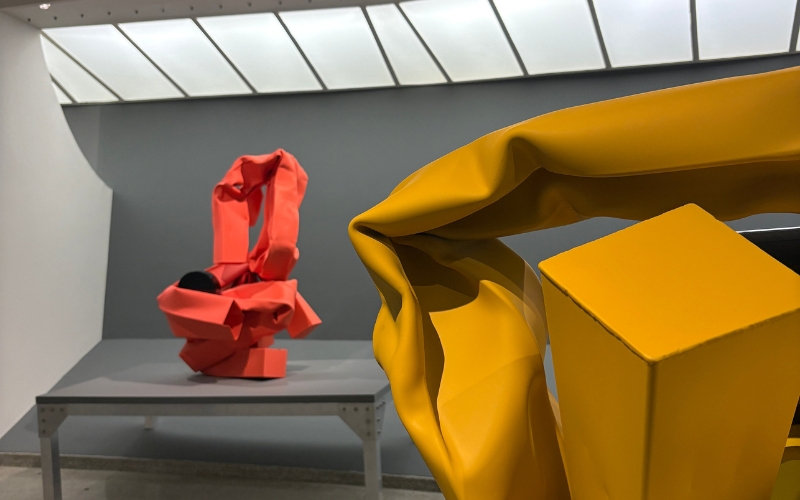 Carol Bove : la poétique de l’acier au Guggenheim